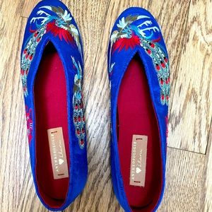 NWOT Anthropologie embroidered satin slip ons
